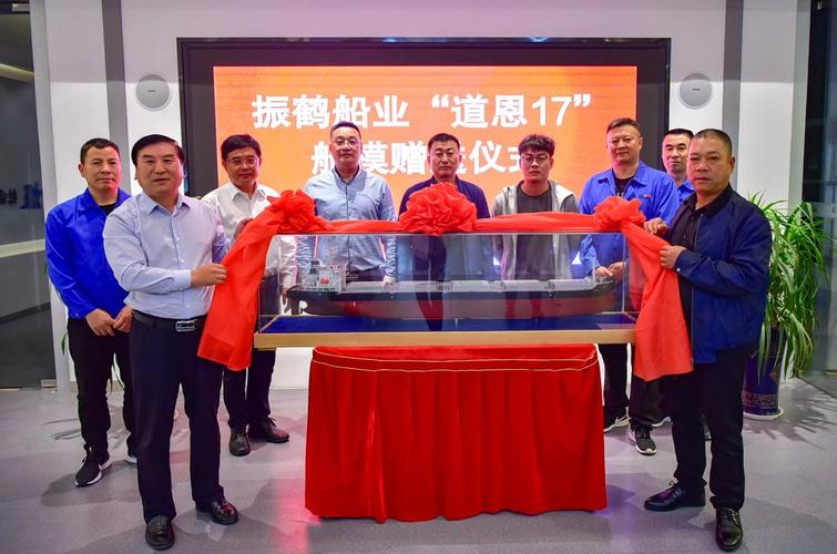 8万吨,主要经营国内各港口海上货物运输,以及国内外船舶代理,货物代理
